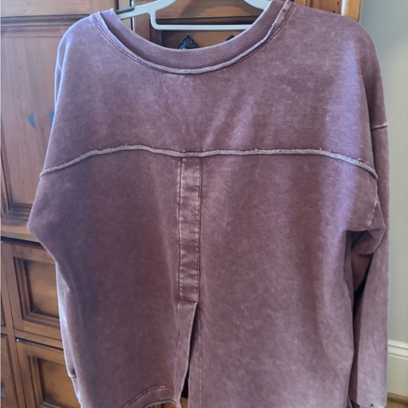 Easel Mauve V-Neck Sweatshirt - Picture 3 of 4